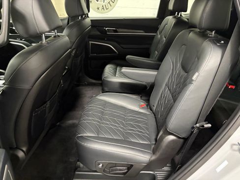 Used 2024 Kia Telluride EX X-Line image 32