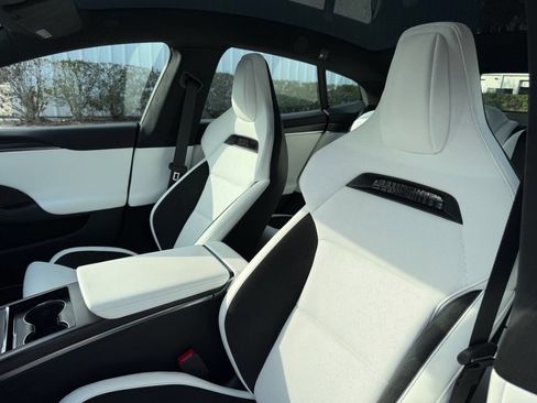 Used 2026 Tesla Model S Plaid image 11