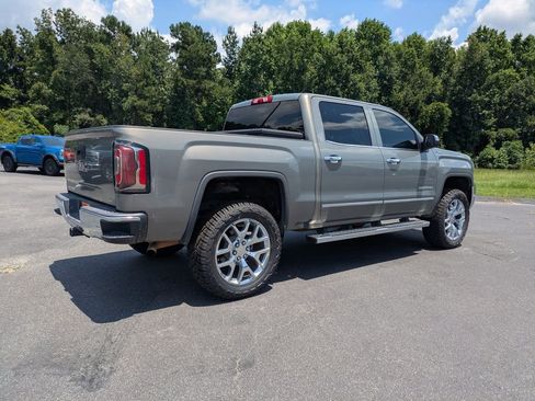 Used 2017 GMC Sierra 1500 SLT w/ SLT Premium Package AWD/4WD image 4