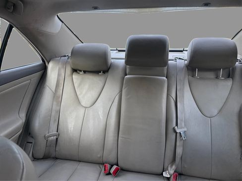 Used 2007 Toyota Camry XLE FWD image 17