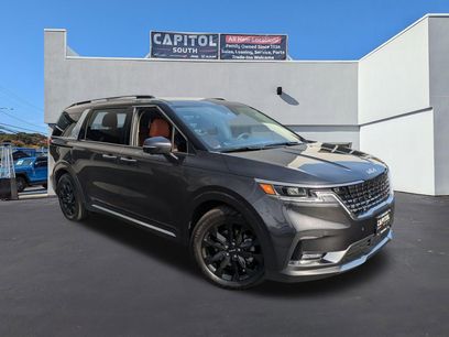 Used 2024 Kia Carnival SX