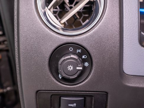 Used 2014 Ford F150 XLT w/ Equipment Group 302A Luxury AWD/4WD image 24