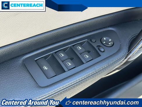 Used 2013 BMW 135i Convertible RWD image 16