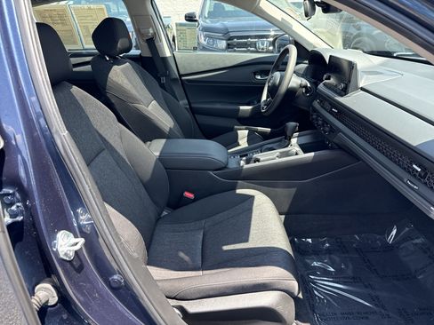 Used 2025 Honda Accord SE image 34