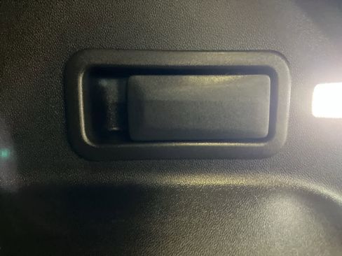 Used 2021 Chevrolet Blazer LT w/ Sound & Technology Package image 28