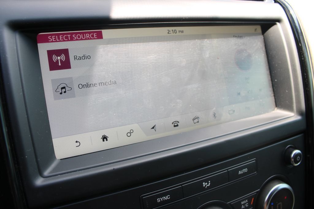 Used 2019 Land Rover Discovery SE AWD/4WD image 31
