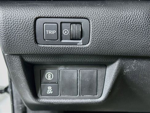Used 2018 Honda Accord Sport image 17