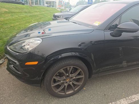 Used 2021 Porsche Cayenne S AWD/4WD image 6