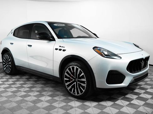 Used 2025 Maserati Grecale Modena image 1