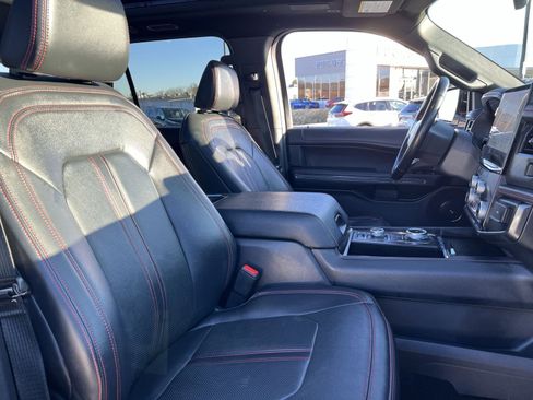 Used 2023 Ford Expedition Limited image 28
