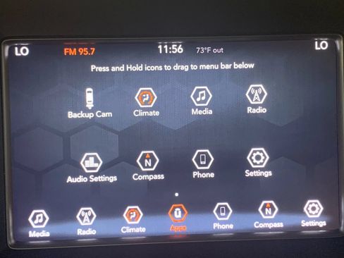 Used 2018 Jeep Grand Cherokee Laredo AWD/4WD image 25