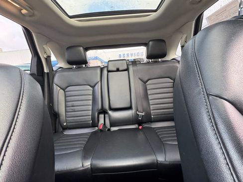Used 2015 Ford Edge SEL w/ Equipment Group 201A FWD image 31