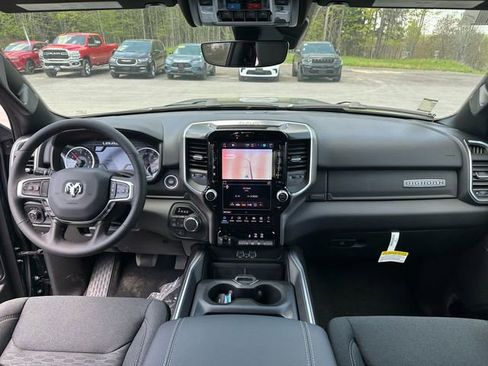 New 2026 RAM 1500 Big Horn AWD/4WD image 11