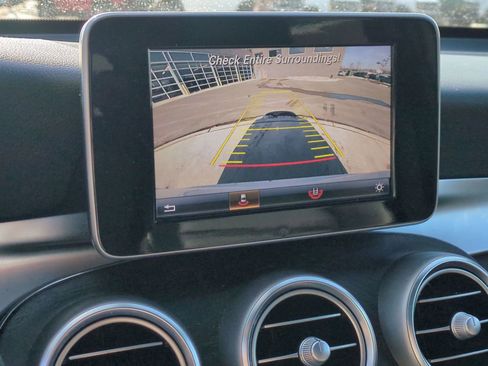 Used 2017 Mercedes-Benz GLC 300 image 33