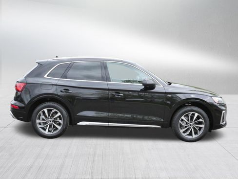 Used 2023 Audi Q5 2.0T Premium Plus w/ Premium Plus Package AWD/4WD image 8