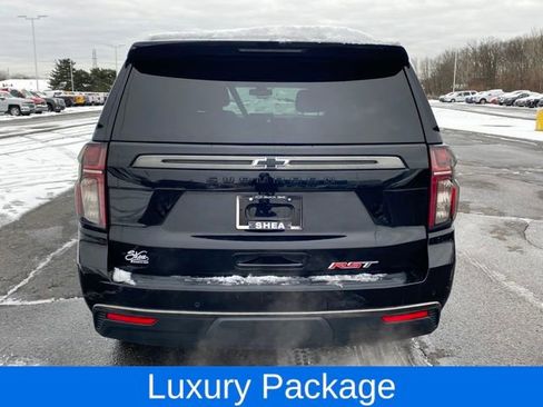 Used 2022 Chevrolet Suburban RST w/ Luxury Package image 5