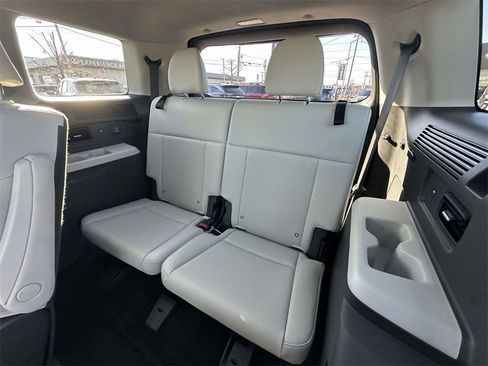 Used 2025 Hyundai Santa Fe Calligraphy image 23