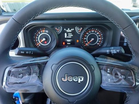 New 2026 Jeep Gladiator Sport image 15