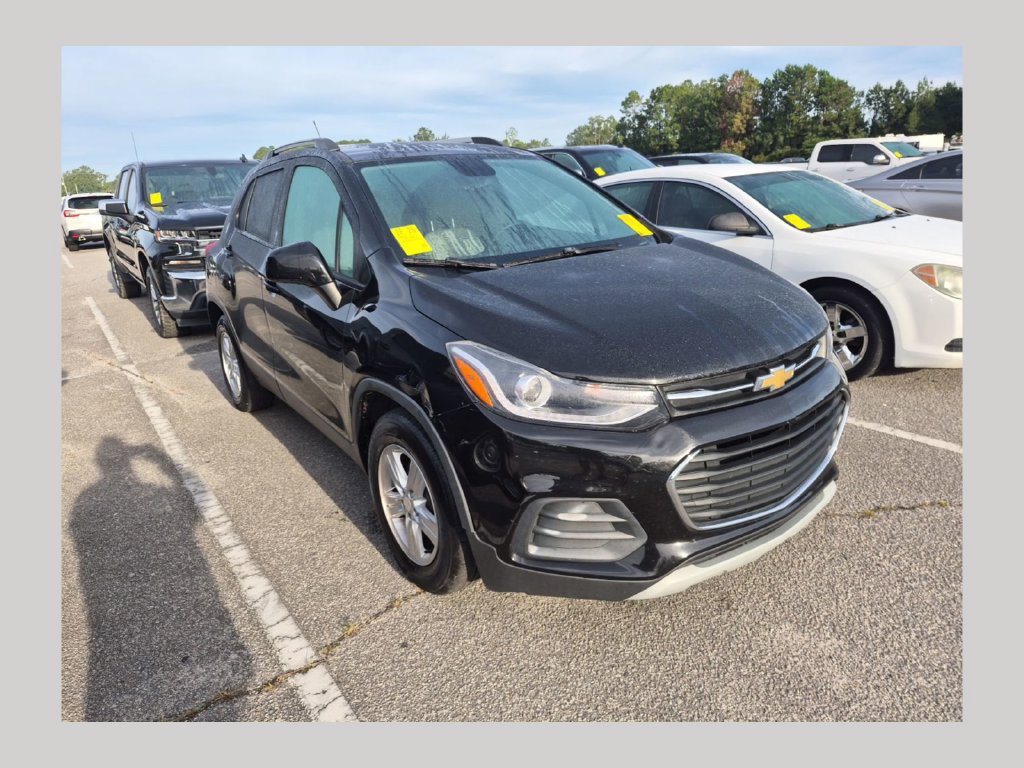 Used 2021 Chevrolet Trax LT FWD image 1
