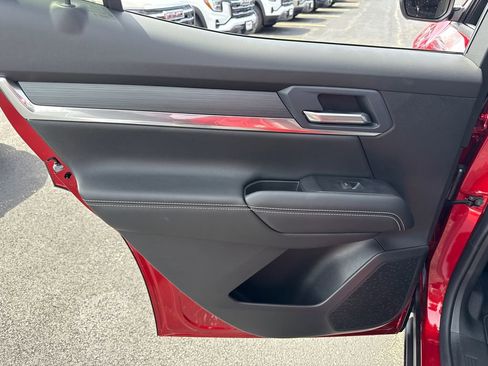 New 2026 GMC Terrain Elevation w/ Elevation Premium Package AWD/4WD image 33