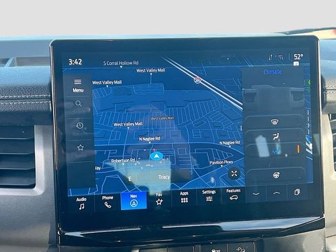 Used 2024 Ford Expedition Max XLT image 13