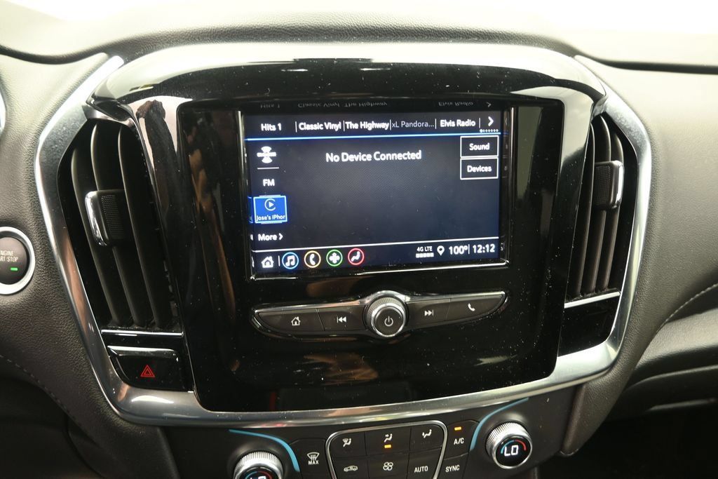 Used 2023 Chevrolet Traverse LT FWD image 14