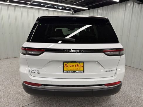 New 2026 Jeep Grand Cherokee Limited w/ Luxury Tech Group II AWD/4WD image 5