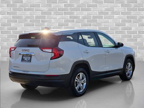 Used 2024 GMC Terrain SLE FWD image 5