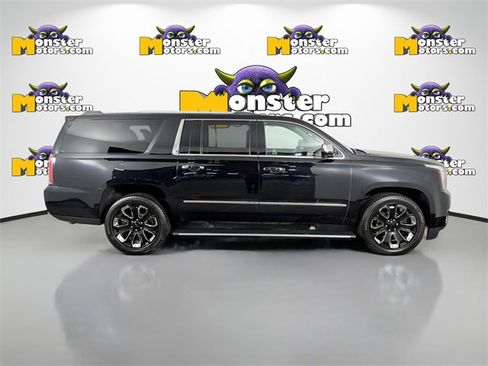 Used 2020 GMC Yukon XL Denali image 4