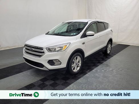 Used 2017 Ford Escape SE AWD/4WD image 1