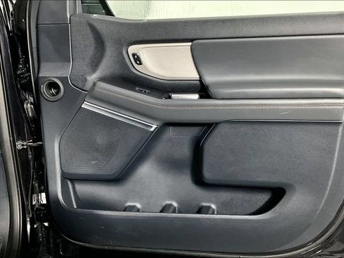Used 2025 Ford Expedition Active RWD image 24