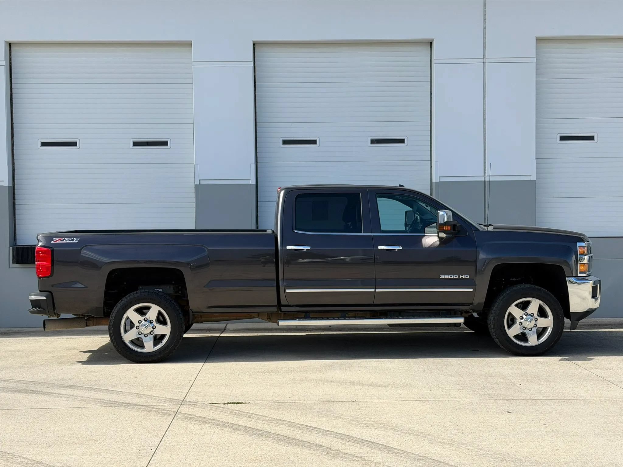Used 2015 Chevrolet Silverado 3500 LTZ w/ Duramax Plus Package AWD/4WD image 6