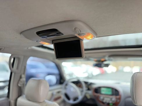 Used 2006 Toyota Sequoia Limited image 28