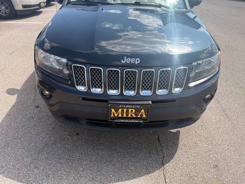 Used 2014 Jeep Compass Latitude w/ Sun/Sound Group AWD/4WD image 38