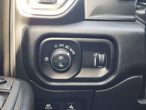 Used 2022 RAM 1500 Lone Star AWD/4WD image 23