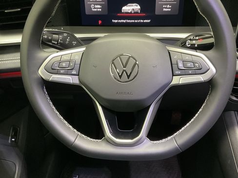 New 2026 Volkswagen Tiguan SE AWD/4WD image 14