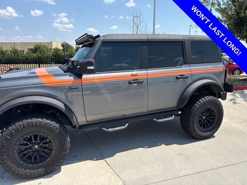 Used 2022 Ford Bronco Wildtrak AWD/4WD image 2
