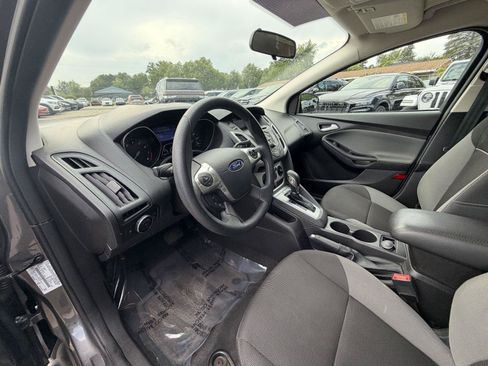 Used 2014 Ford Focus SE FWD image 14