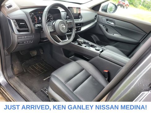 Certified 2023 Nissan Rogue SV w/ SV Premium B Package AWD/4WD image 9