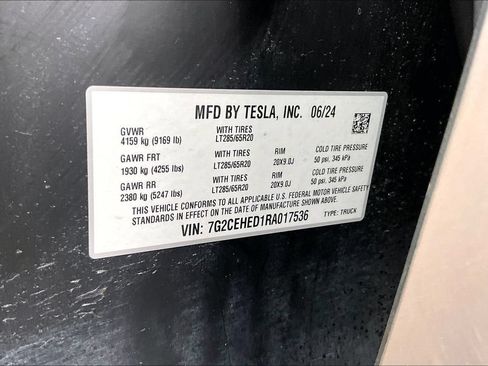 Used 2024 Tesla Cybertruck AWD Crew Cab image 30