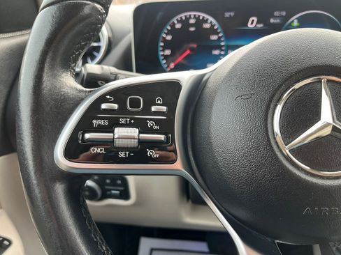 Used 2021 Mercedes-Benz GLA 250 4MATIC image 19