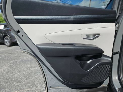 Used 2025 Hyundai Tucson SEL AWD/4WD image 18