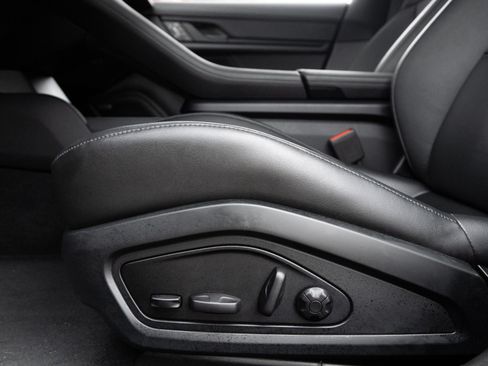 Certified 2025 Porsche Taycan RWD image 23