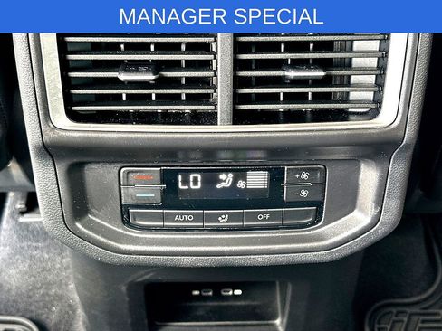 Certified 2026 Volkswagen Atlas SE FWD image 28