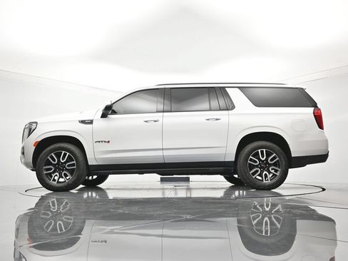 Used 2024 GMC Yukon XL AT4 AWD/4WD image 47