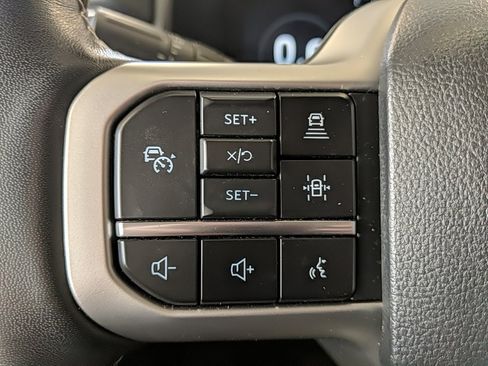 Used 2023 Ford Expedition Limited image 19