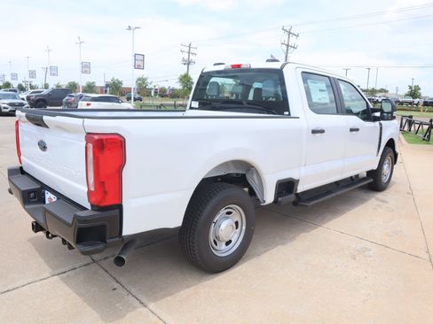 New 2026 Ford F250 XL w/ XL Driver Assist Package RWD image 19