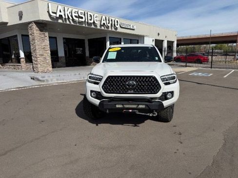 Used 2021 Toyota Tacoma Limited w/ Nightshade Package AWD/4WD image 19