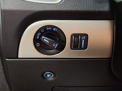 Used 2020 Dodge Durango SXT image 41