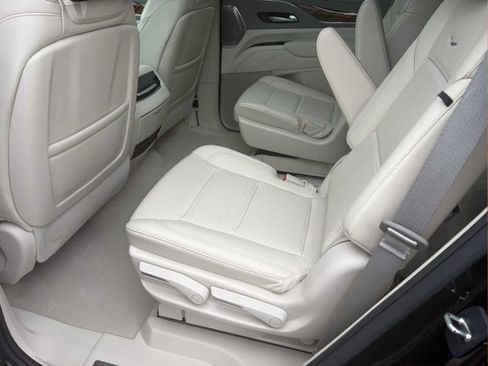 Certified 2023 Cadillac Escalade Sport Platinum w/ LPO, Floor Liner Package AWD/4WD image 23